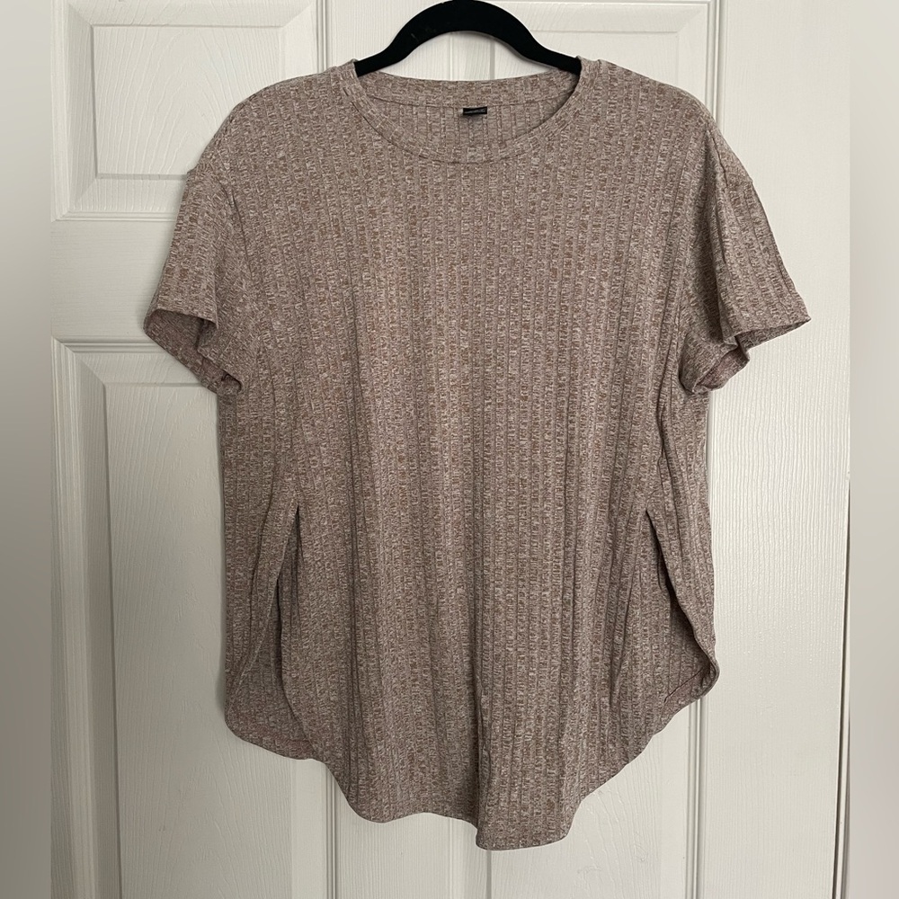 Brown/Tan Short Sleeve Knit Top with side slits also great for Maternity